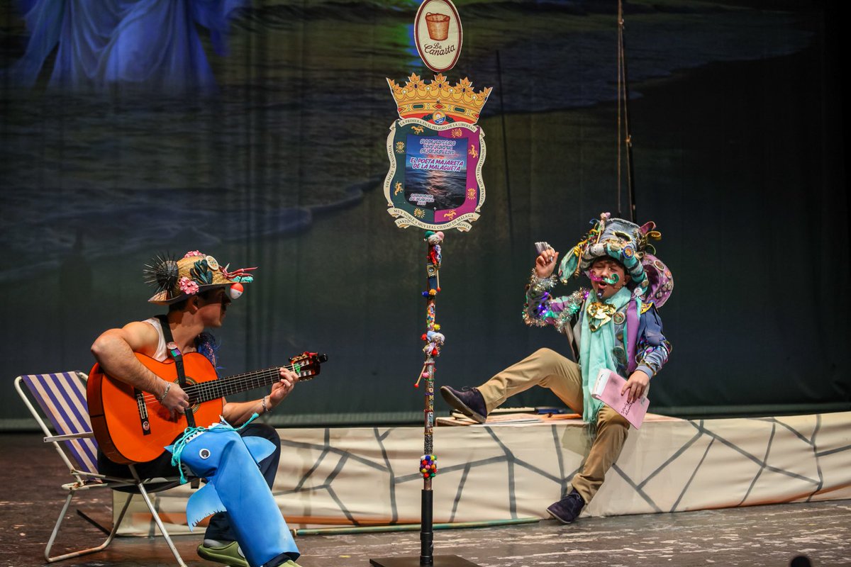 🎭 Culmina su actuación el romancero infantil ‘El poeta majareta de La Malagueta’ <a href="/romancerodeMomo/">Romancero de Momo</a> 

📲 youtube.com/watch?v=Ff2IFa…

#COACMLG #CarnavalMLG