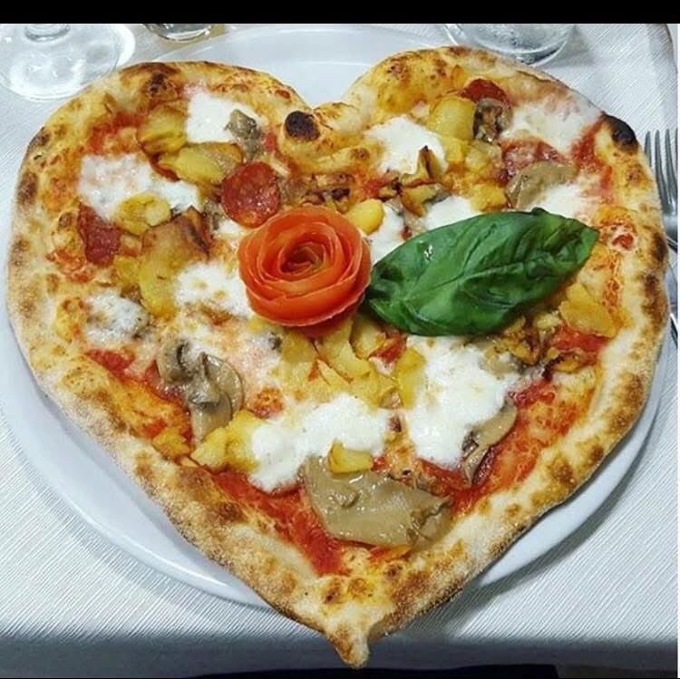 Piccolo esperimento su X.
Poi vi farò sapere.
Cena frugale with love. ❤️ 

#Buonaserata  agli amici.🤗