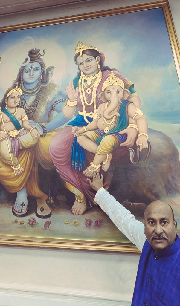 P_G_Anderson's tweet photo. I was a guest of Liverpool's Hindu Cultural Association, and was given a tour of the temple before sharing food and conversation.
God bless the people of India. https://t.co/CUbqcsIhTC