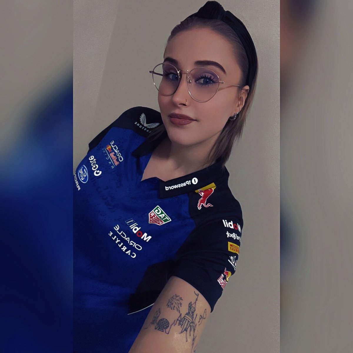 Powered by friendship. Fueled by Red Bull Racing 💙🏁 This made my heart so full. Thank you, my darlings 🥹✨ #redbullracing