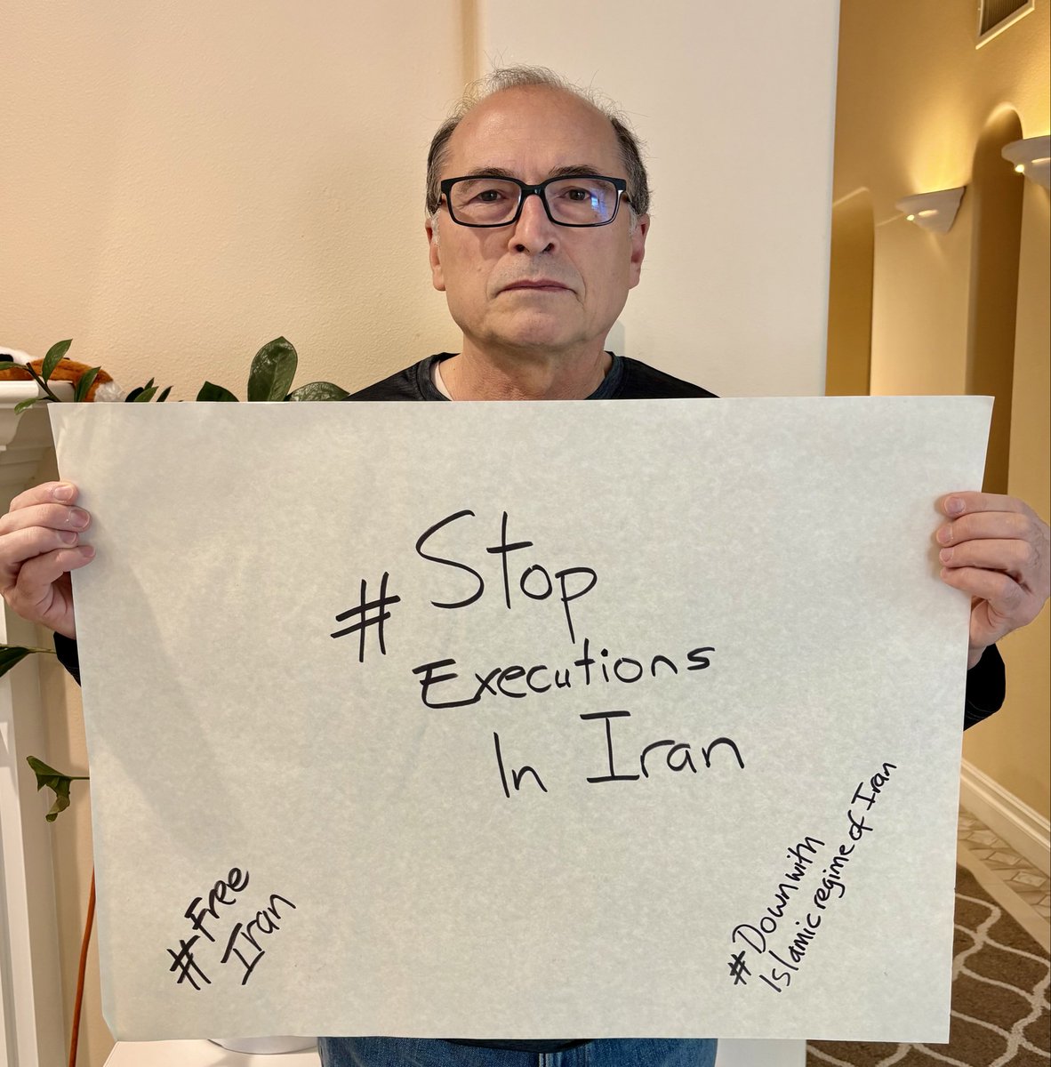 ShaniMoslehi's tweet photo. #StopexecutionsinIran 
No more silenced voices.
Every execution is an irreversible crime against humanity.

The world must demand an immediate moratorium, hold perpetrators accountable, and stand with the families whose lives are torn apart.

Silence is complicity.

 #FreeIran https://t.co/P3aH8SD4ic
