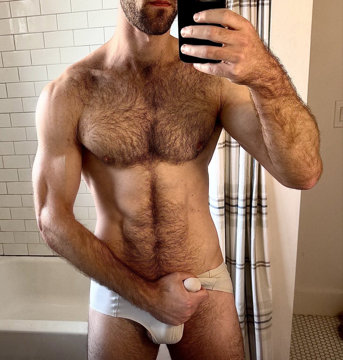 itsrowanslate's tweet photo. Swipe for the reveal https://t.co/VBXUnLtmEd