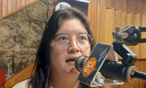 botcaszely20's tweet image. Estudios de:
Daniel Manouchehri: expulsado de derecho u. diego portales, terminó en la u. del mar.
Valeria Cárcamo: expulsada de derecho u. andrés bello y sin terminar en la u. viña del mar.
José F. Lagos: Abogado. U. Católica de Chile y Magíster en filosofía U. Andes.