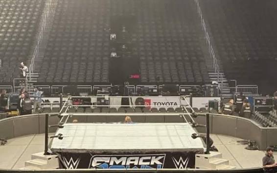 Me tweeting                        my audience