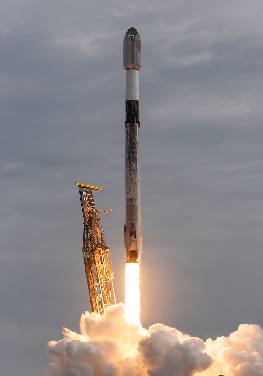 Falcon 9 launches 25 <a href="/Starlink/">Starlink</a> satellites from California