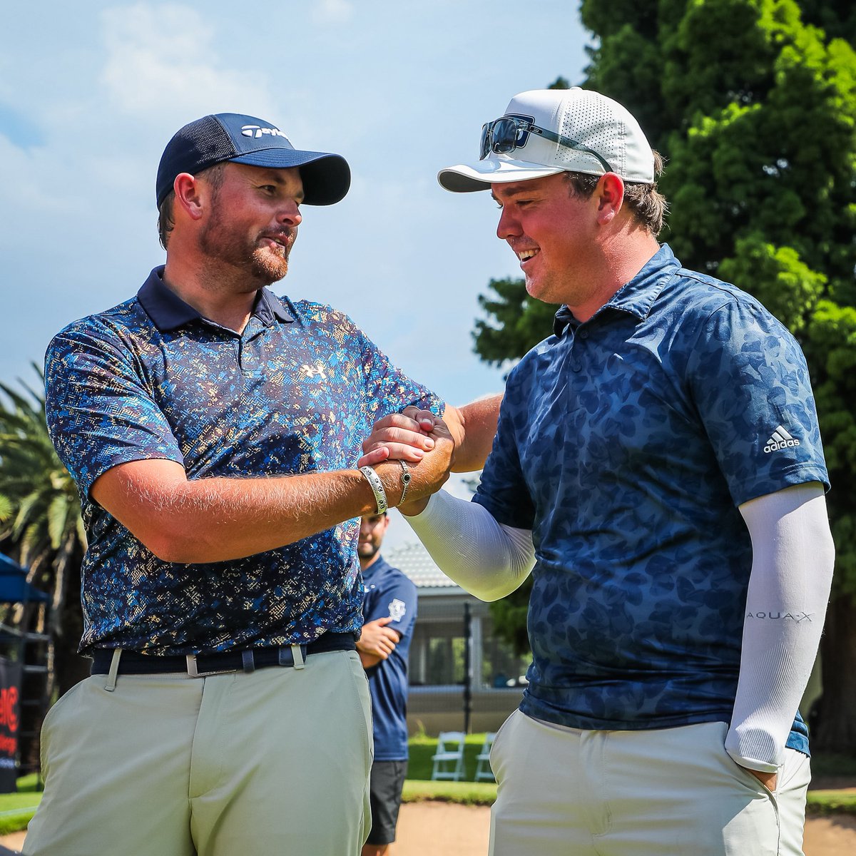 Sunshine_Tour's tweet photo. Congratulations to Matthew Crisswell who received a medallion for being the winning caddy this week. π₯
#CellCChallenge https://t.co/I9vsKwsGpK