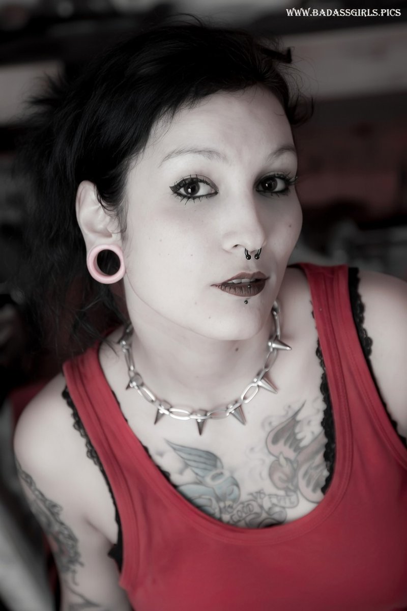 BAGFlashZone's tweet image. Black Springball - new edited!
#girl #bw #linkinbio #altmodel #photography