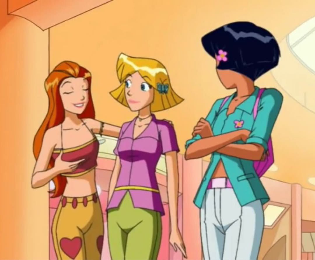 pamvonhadder's tweet photo. thank you to the animators for making totally spies change clothes every episode 🩷 https://t.co/nxEYTvfHuZ