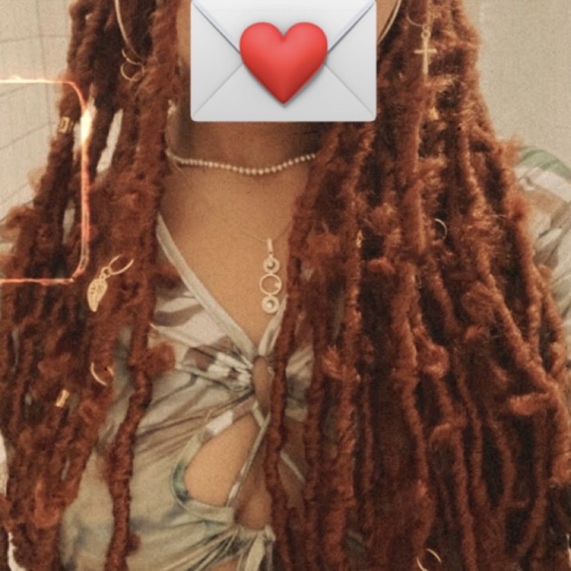 the way I miss this hairstyle from 3 years ago is crazy 😭😭😭