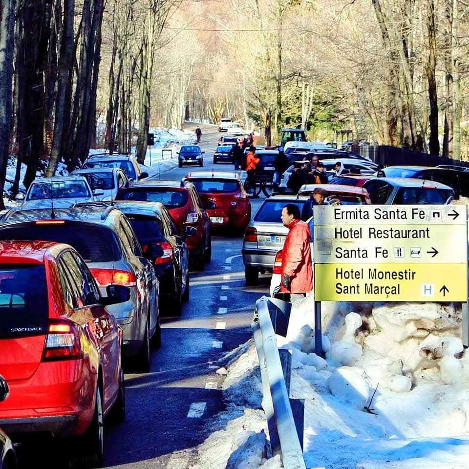 ireneuc's tweet image. Quan neva, el Montseny s’omple de famílies i curiosos buscant fer guerres de boles i ninots de neu. No és estrany que sigui un dels Parcs Naturals més visitats de Catalunya. Però amaga un passat pioner… 😉
#ParcNatural #Neu #Excursionisme