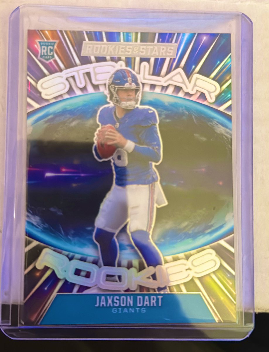 thalliddressing's tweet photo. I really like the look of this card! My friend said it’s gaudy. Thoughts? @CardPurchaser https://t.co/BEjC4TQ7tp