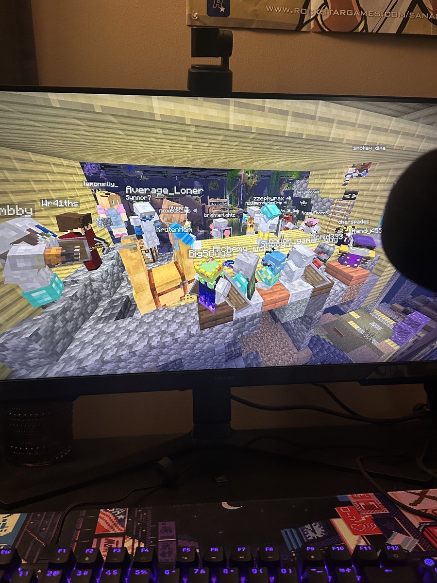 goodguypurp's tweet photo. i’m lowkey hosting a minecraft event right now #projectiris https://t.co/TwPlGmsE91