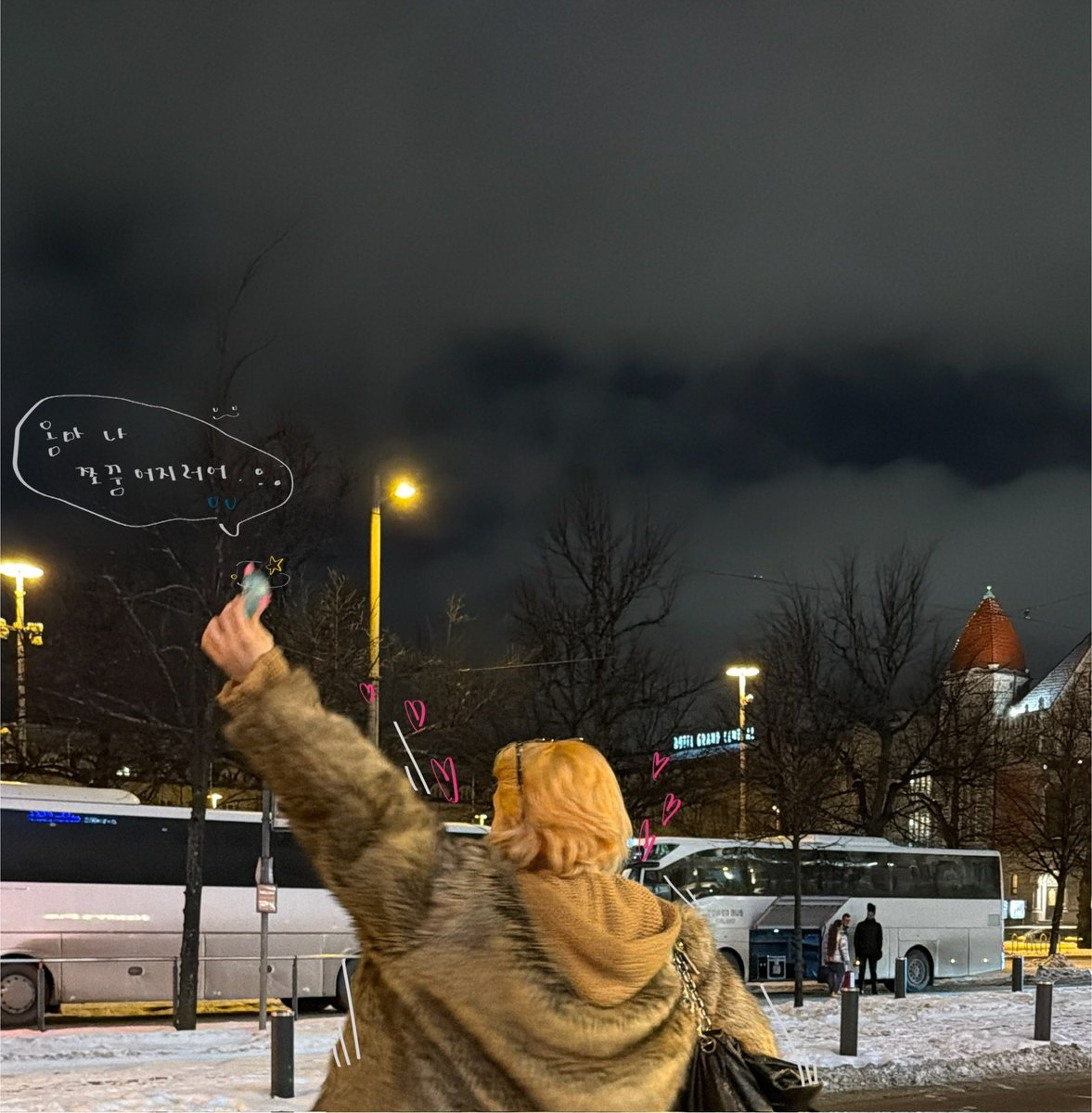 gayandevol's tweet image. Muti got a new friend called Yuyu(유유) to accompany her for the eu(유)rope tour🥹🥹