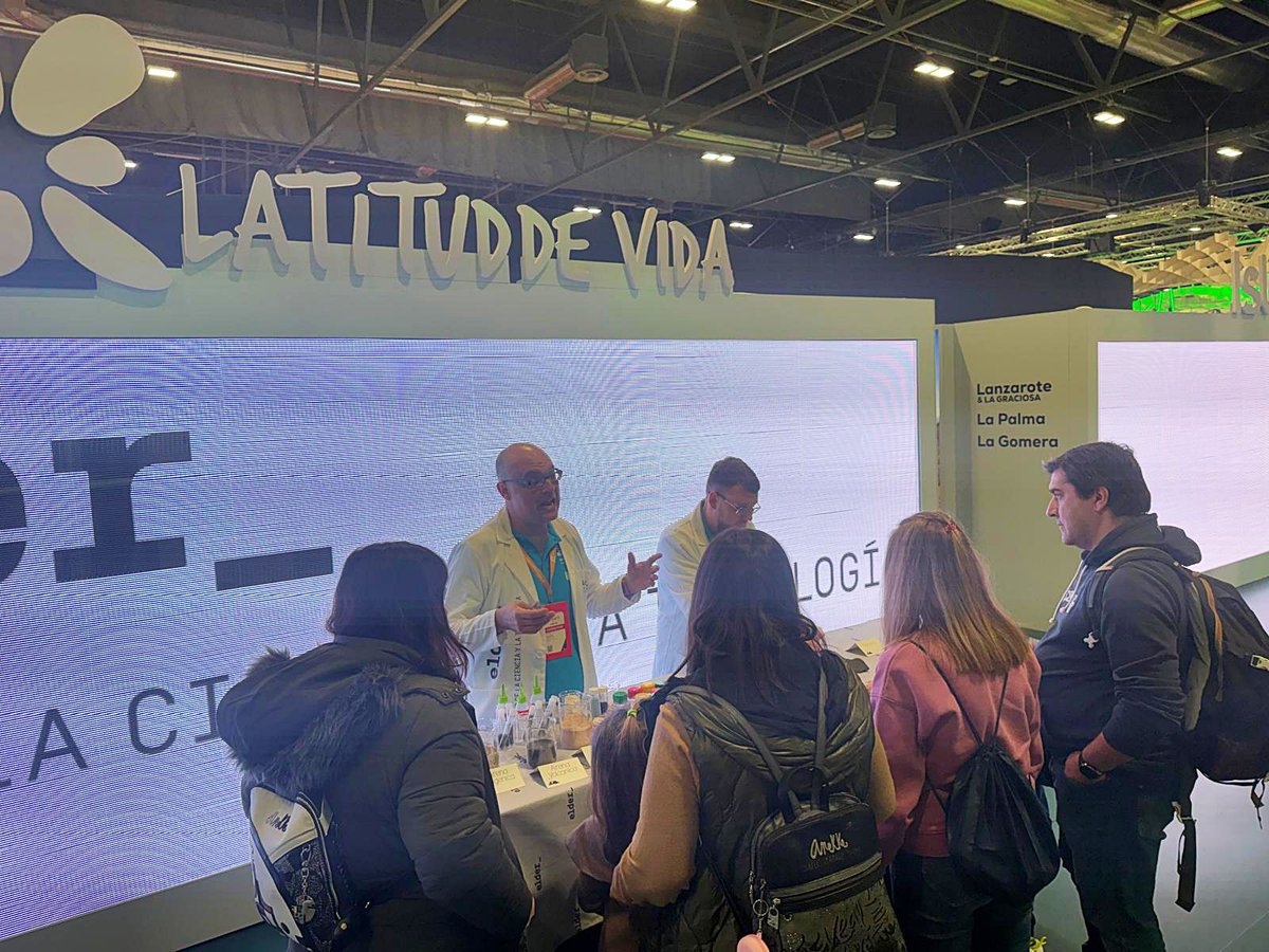museoelder's tweet photo. El #museoelder lleva a @fitur_madrid su propuesta 2026 de eventos, exposiciones y talleres. Los visitantes de la feria de turismo, pudieron descubrir parte de la programación en el stand de #Promotur y de la mano del @TurismoGobCan.
ℹ️ https://t.co/W7rD5ZAyxe. https://t.co/9OpVoJ6QZq
