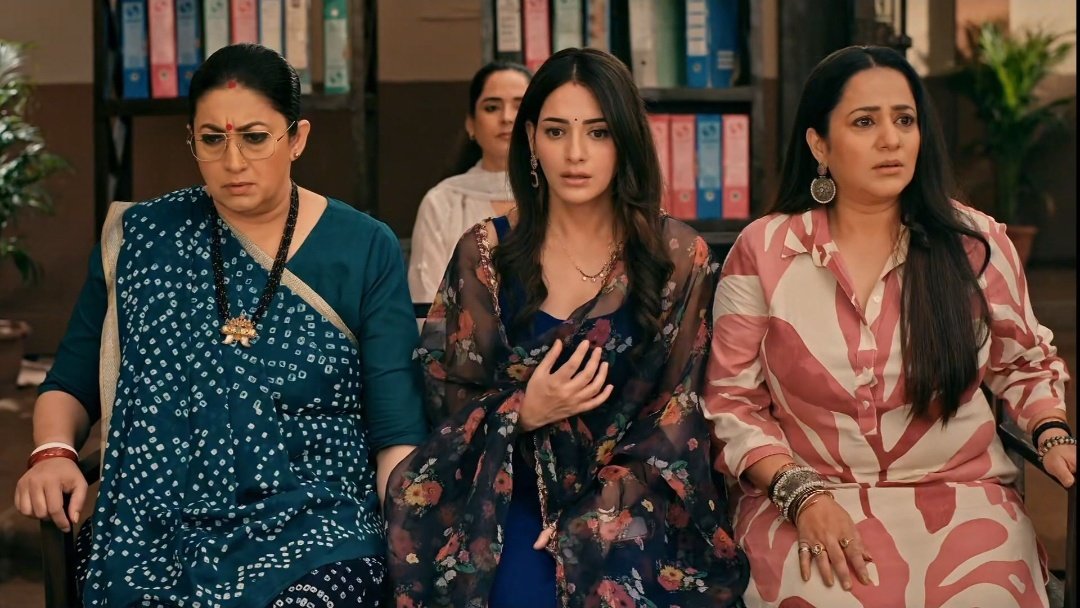 annaxxo_'s tweet image. Action.                            Reaction.

🤣🤣🤣😭😭😭
#kyunkisaasbhikabhibahuthi #ksbkbt2 #ksbkbt
@BTL_Balaji