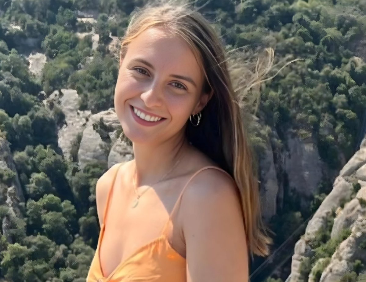 Remember Cpt. Eden Nimri, 22.
She fell in battle while defending the female soldiers at the Nahal Oz post on the morning of October 7. She fought until the last minute. Seventeen female soldiers were saved thanks to her courage and sacrifice.