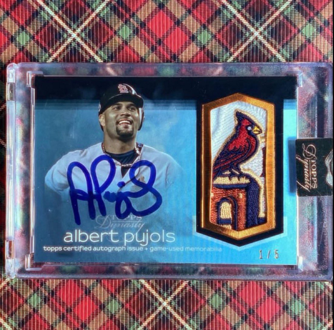 Topps tweet media