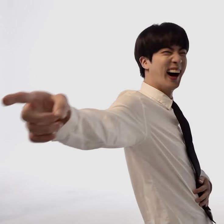 minamhopekook's tweet image. Cuéntenme el chisme de que Army ya encontraron a varios revendedores y a uno ya le sacaron que es infiel y ya lo acusaron