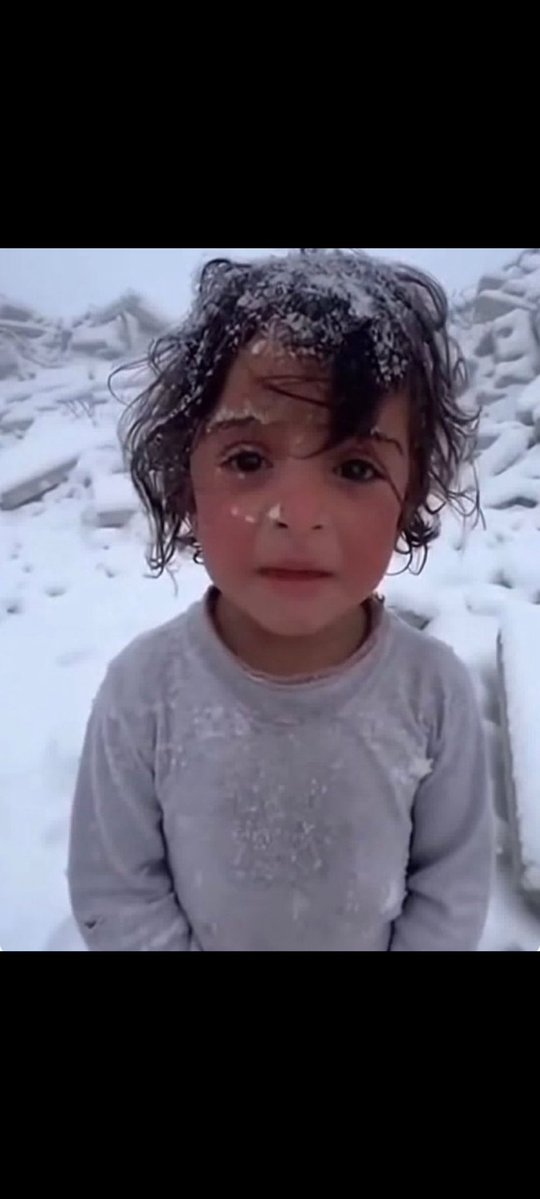 #StarlinkForRojava
#KobaneUnderSiege 
Dün Zulüm altındaki Rojavada 4 ÇOCUK SOĞUKTAN Donarak Öldü. İnsanlar Aç,Susuz.Elektrik yok.Zaman MASUM VE MAZLUMLARA SAHİP ÇIKMA ZAMANI.<a href="/TBMMGenelKurulu/">TBMM Genel Kurulu</a> <a href="/herkesicinCHP/">CHP 🇹🇷</a> <a href="/RTErdogan/">Recep Tayyip Erdoğan</a> <a href="/dbdevletbahceli/">Devlet Bahçeli</a> <a href="/HakanFidan/">Hakan Fidan</a> <a href="/ikalin1/">İbrahim Kalın</a> <a href="/DEMGenelMerkezi/">DEM Parti</a>