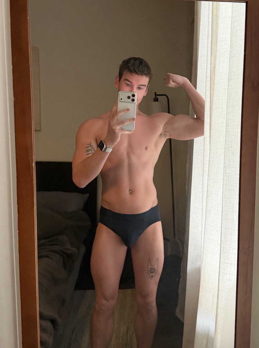 mattymusgraves's tweet image. it snew