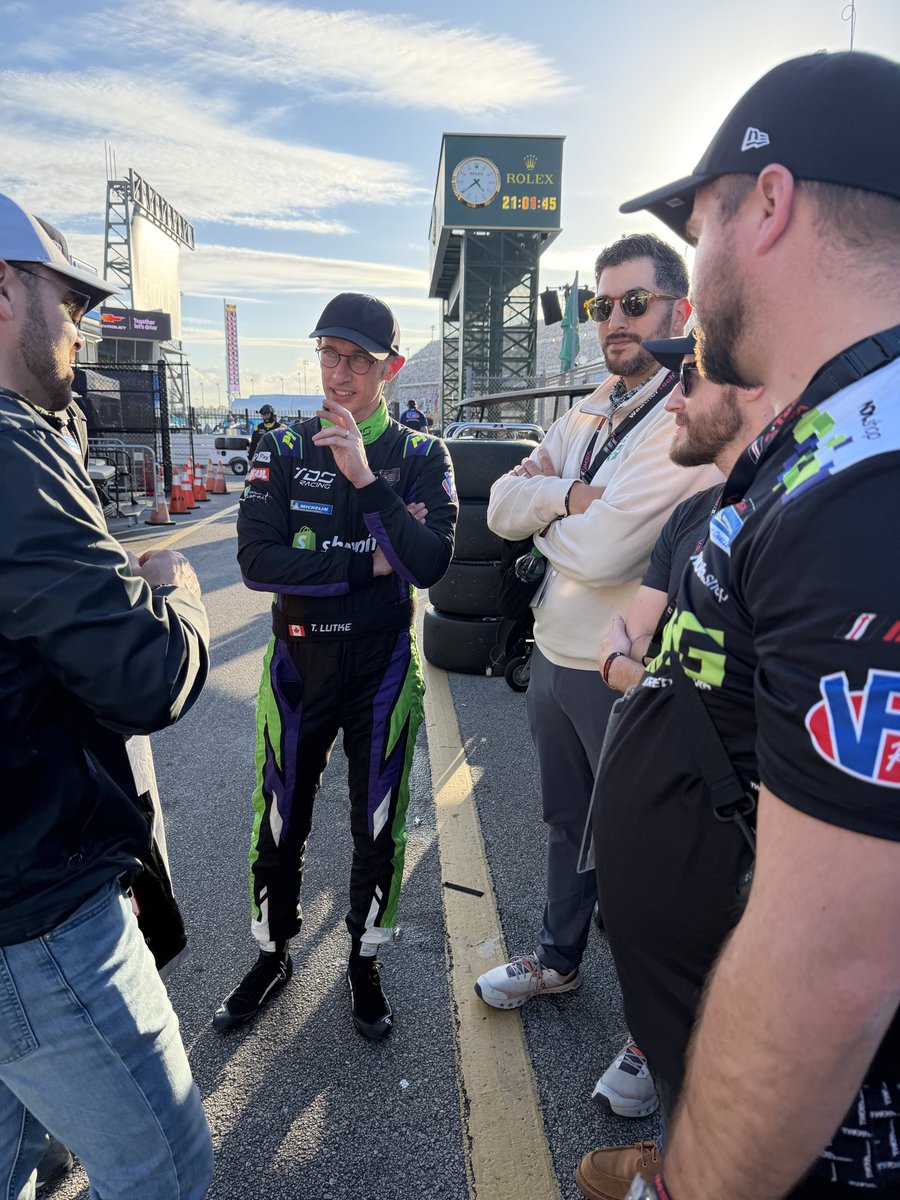 Brennan Loh tweet media