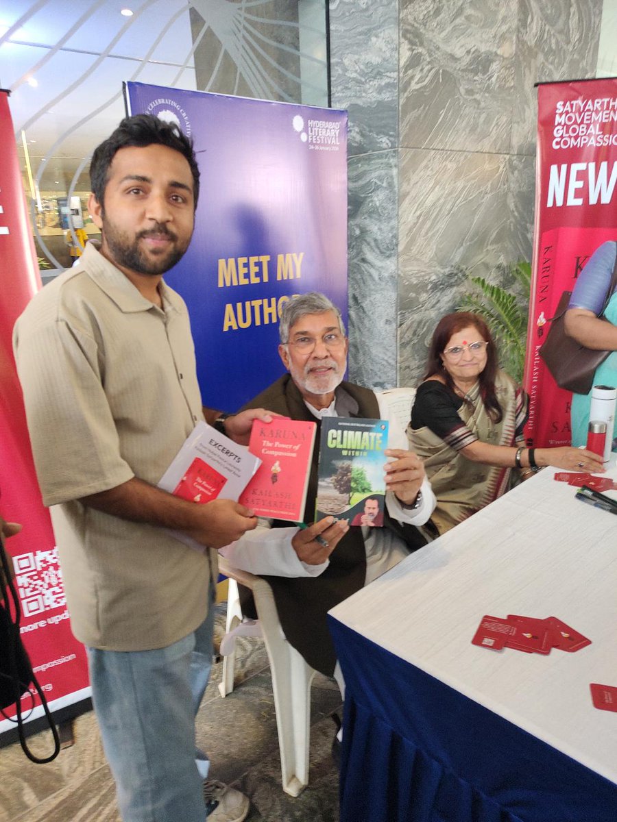 shilpadvait's tweet photo. आज _Hyderabad Literary Festival_ में
 बुकस्टॉल योद्धाओं ने 
*कैलाश सत्यार्थी जी* को
*आचार्य जी की Climate, Within पुस्तक भेंट की।* 🌱📘

एक _Nobel Peace Prize Winner (2014) के_   हाथों में
उन बोध पुस्तकों का पहुँचना,
जो संसार में वास्तविक शांति का एकमात्र साधन हैं—
निस्संदेह अत्यंत शुभ है।

क्या आप भी आचार्य जी की शिक्षा
सब तक पहुँचाना चाहते हैं?

तो देर क्यों—
 *आज ही बुकस्टॉल मिशन से जुड़ें।* 🔥

📌 *फॉर्म भरें:* https://t.co/YnRAqrznhE

#AcharyaPrashant #Books #ClimateChange #Operation2030 #GetInspired

Posted by AP Books Warriors on Acharya Prashant's Gita Mission App.

Download Now -

https://t.co/j719oQu1Xf