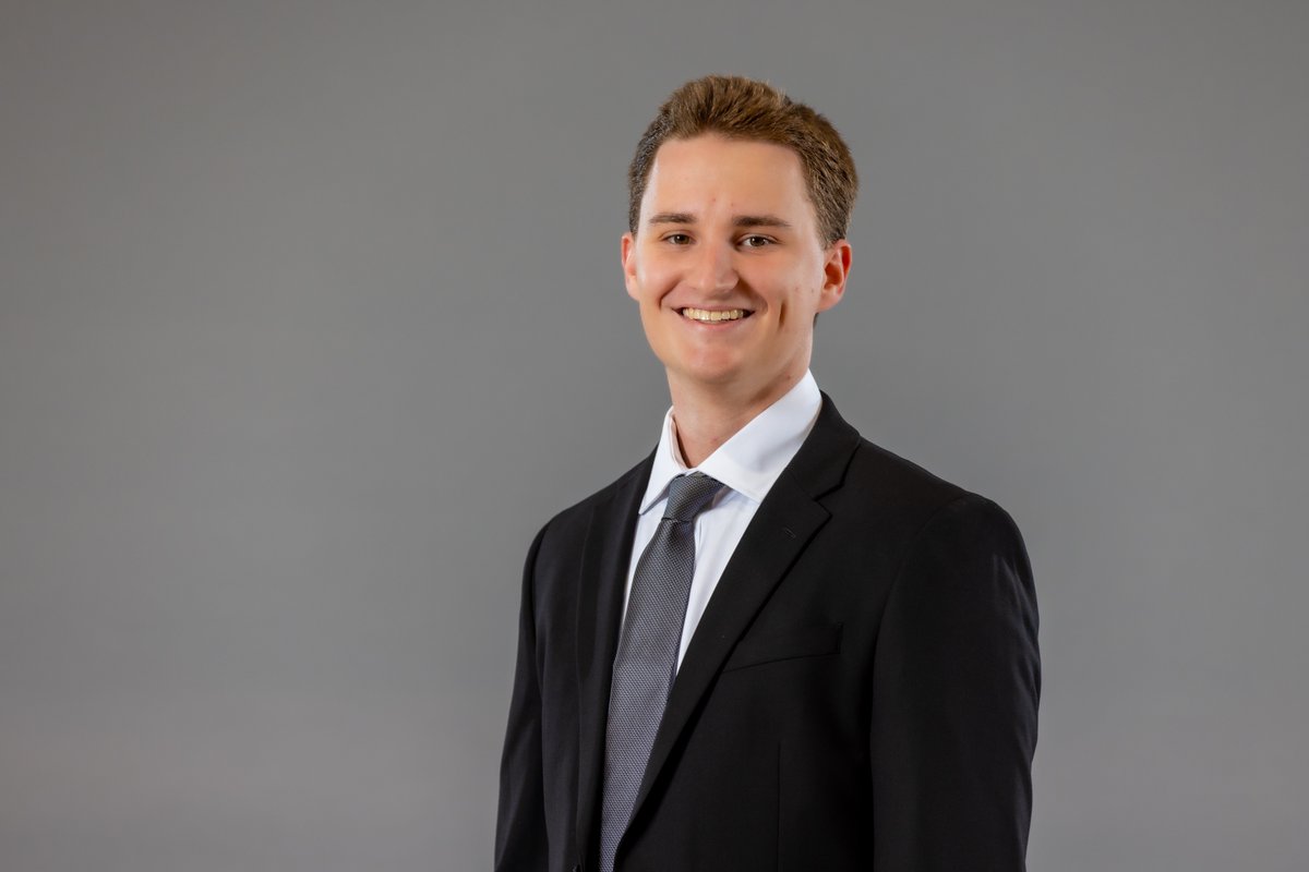 KCRoosWBB's tweet image. The January birthdays don’t stop! Help us wish a happy birthday to our video coordinator, Sammy Smith 🎂🎉

#RooUp #FIREBACK