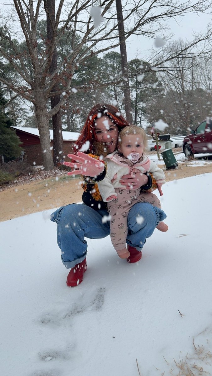 aud__1's tweet image. Ready….Set….THROW! ❄️