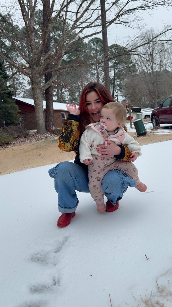 aud__1's tweet image. Ready….Set….THROW! ❄️