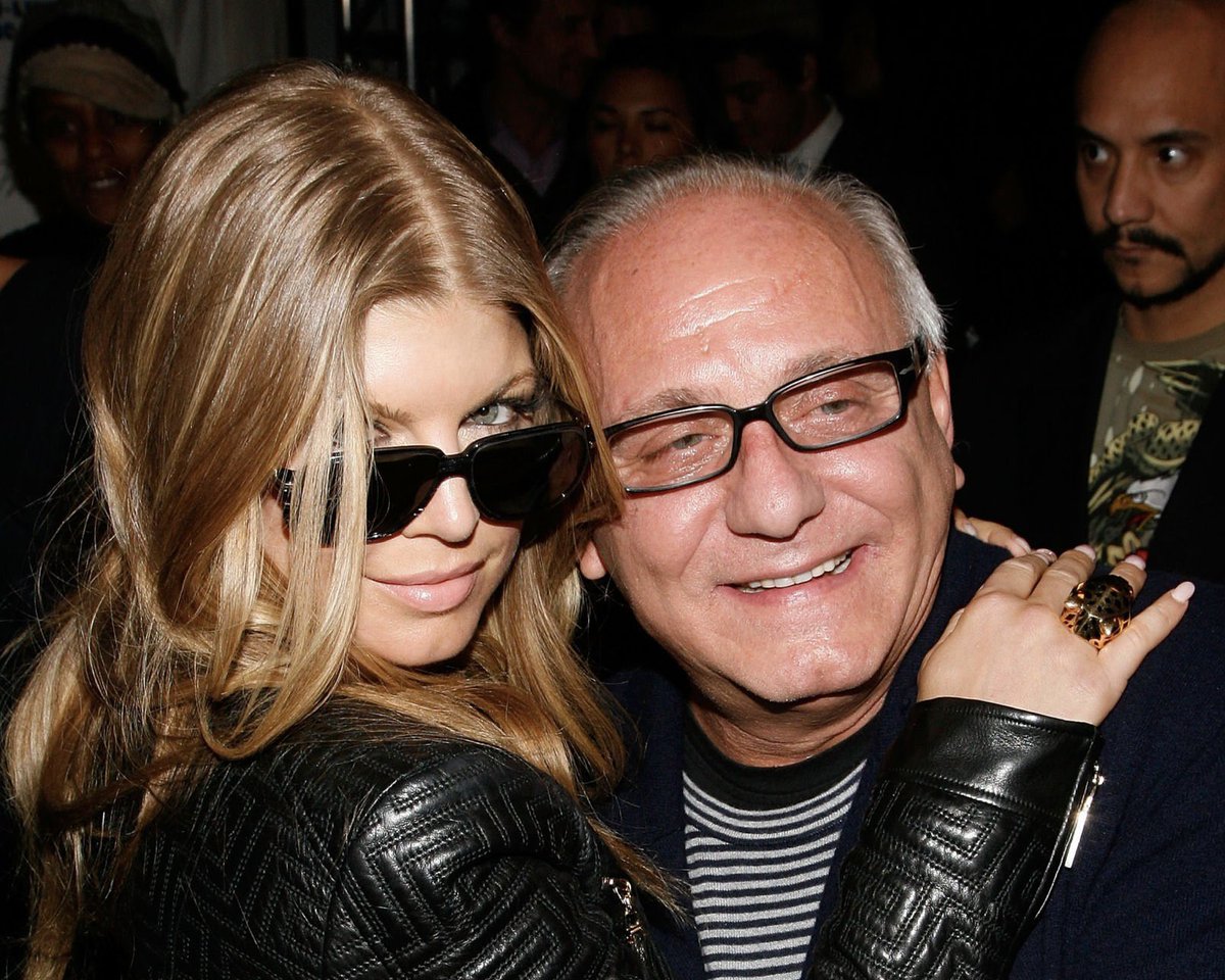 iheartfergie's tweet image. #Fergie and #MaxAzria at Max Azria Fall 2008 during Mercedes-Benz #FashionWeek at #BryantPark on February 4, 2008 in #NewYorkCity.