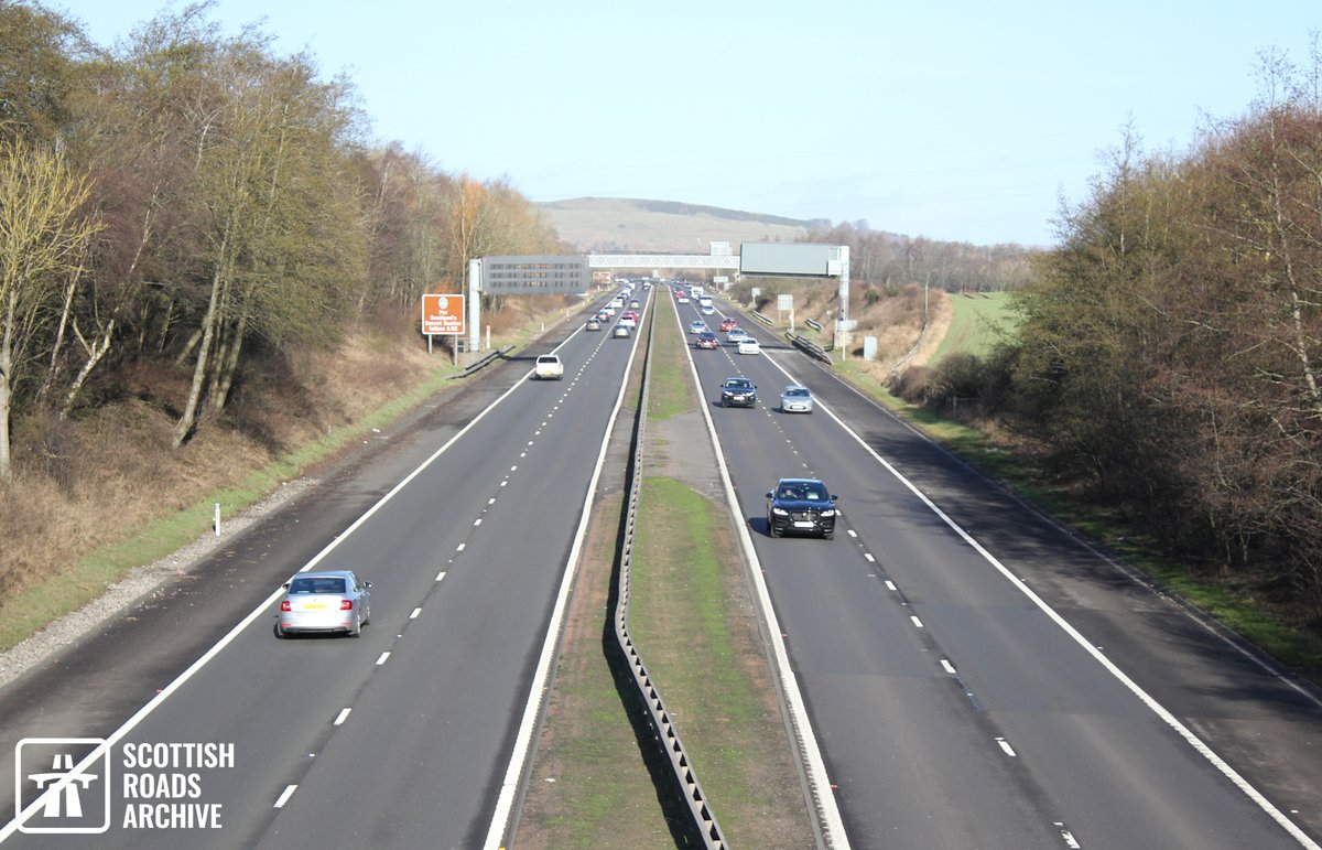ScotRoadArchive's tweet image. #ThenAndNow We're on the M90 this week!

Our old photo dates from 1969 and shows its construction between J2 and J2A. Significant changes to the road and its surroundings in recent years including the construction of the large Amazon building

#fife #archives #scotland