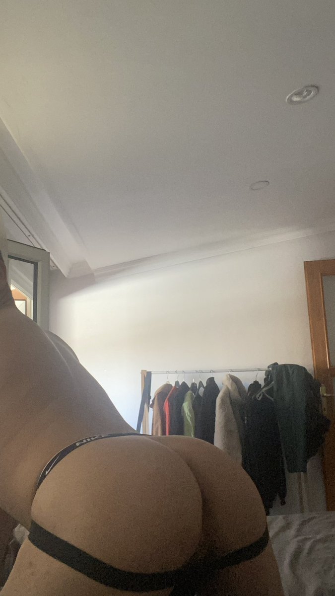 Maskülen feminen takıntısı olmayan sadece erkek götü sikmek isteyen genç aktifler yazsın. Bu ara canım outdoor seks çekiyor deneseks mi 👅