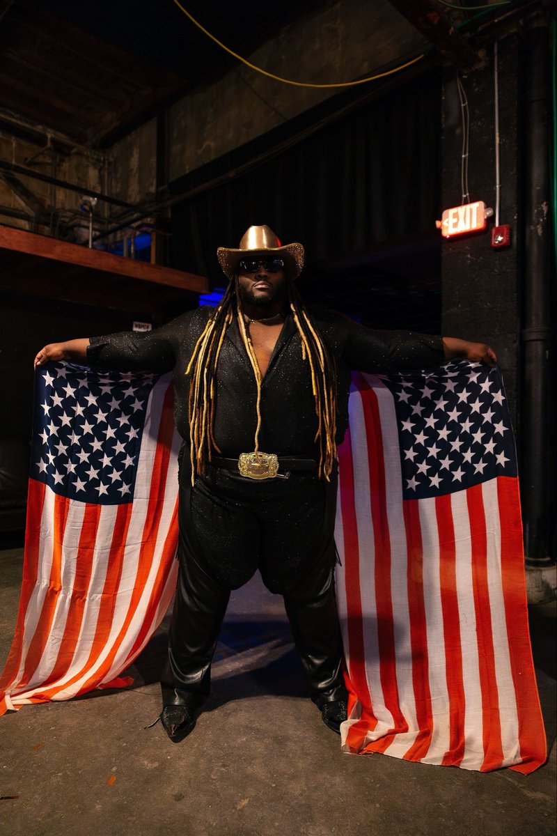 musiclee2's tweet photo. GETTY UP GETTY UP!!! 
☝🏾🤠💯🇺🇸📍
(MOST WANTED )pre-tour performance 

🎶You can’t stop me ,NO NO NO
You can’t block me, NO NO NO
In fact you missed me, YEA YEA YEA
Cuz you don’t have a chance 
I Ain’t gone miss MY TURN!! 🎶

I am so thankful to be back to the place that makes me the happiest!! Creating and up holding a safe place Performing with people I love while building being creative with purpose in real time!! 🫶🏾🥹💛 Yellow Crew

Photo credits📸: @AndreMatthes