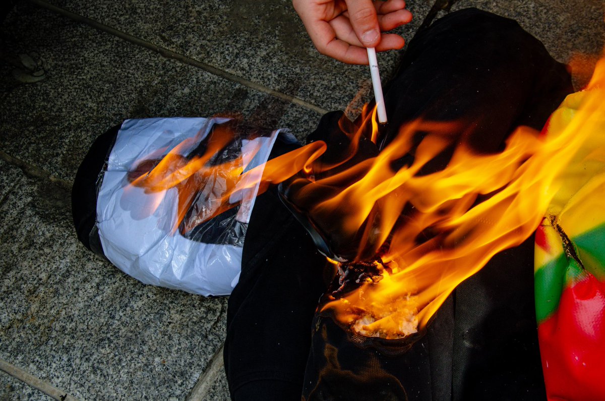 Turancı Dernekler Birliği olarak, Vezneciler Metro İstasyonu’ndan İstanbul Üniversitesi önüne yaptığımız “Bayrağıma Dokunma!” yürüyüşü.

#TurancıDerneklerBirliği