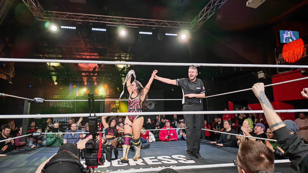 shahanshahan's tweet image. My first @ThisIs_Progress show did not disappoint! I'll have to go through my photos properly at some point (as it's my last night in London) but for now you'll get these four

#BirthdayXXXVII #ProgressWrestling #Chapter189 #InDarkestNight