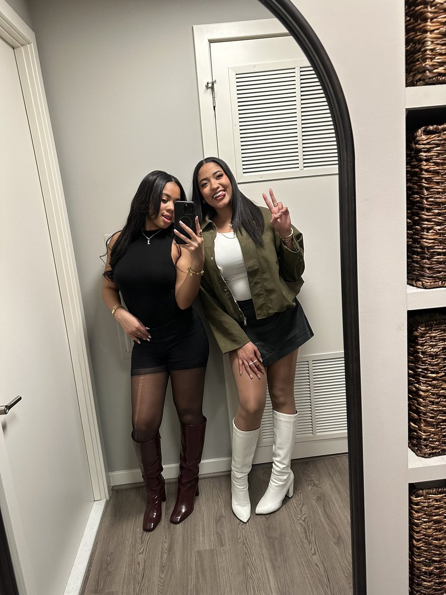 yoleivii's tweet photo. 🖕🏽✌🏽! https://t.co/5yTOWz48qN