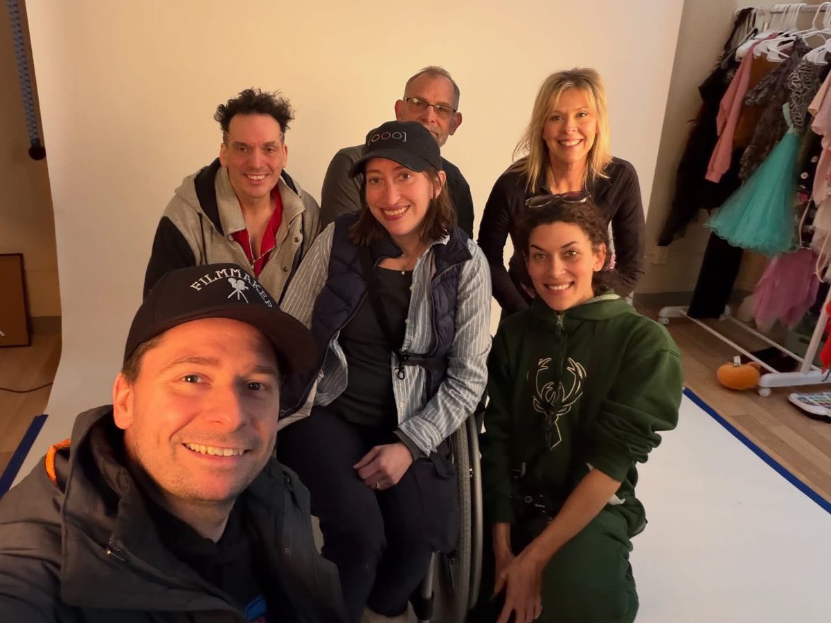 Another great BTS shoot in the books with K-I OPS 🎥

Kicking off our first BTS shoot of the year, and it couldn’t have been a better way to start.

#filming #BehindTheScenes #milwaukee #CreativeCollaboration #photoshoot