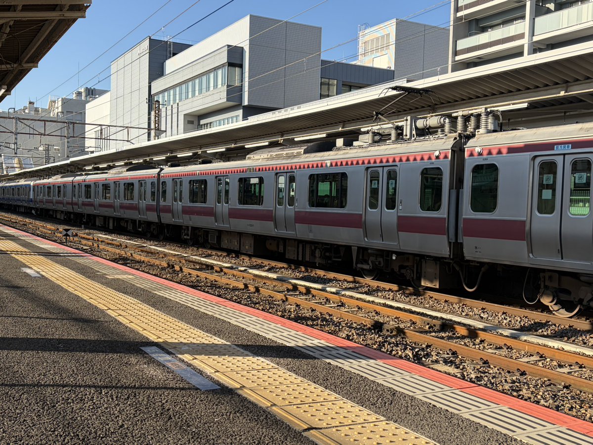 おはようございます🙂‍↕️真冬の寒さが続いています🥶今朝も凍える寒さです💦皆さんも体を冷やさない様に御自愛下さい☺️今日はFFさんに提供して頂いた関東の写真です　　提供して頂きありがとうございました🙂‍↕️本日もよろしくお願いします🙂‍↕️