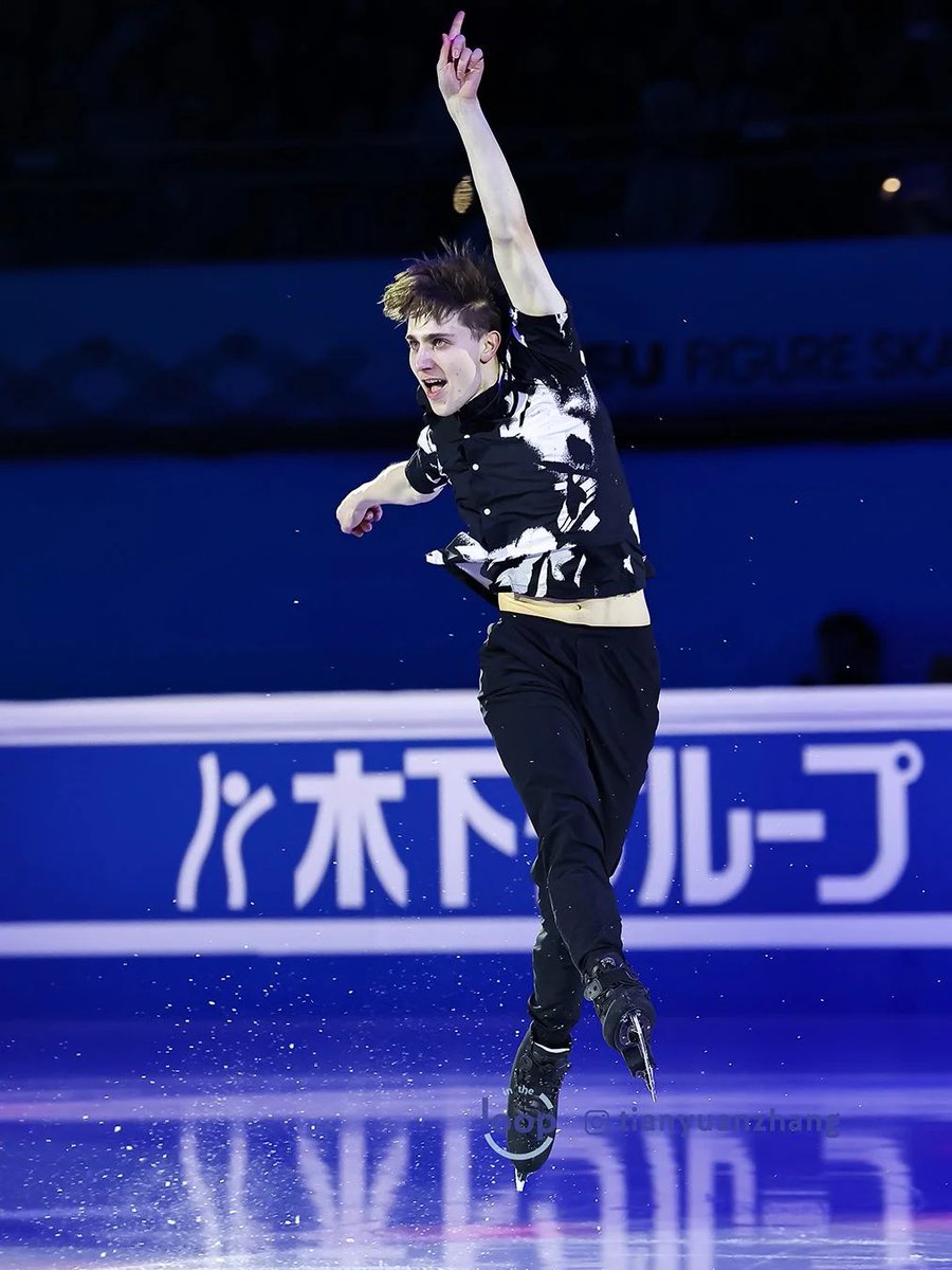 roman sadovsky archive ♡ tweet media