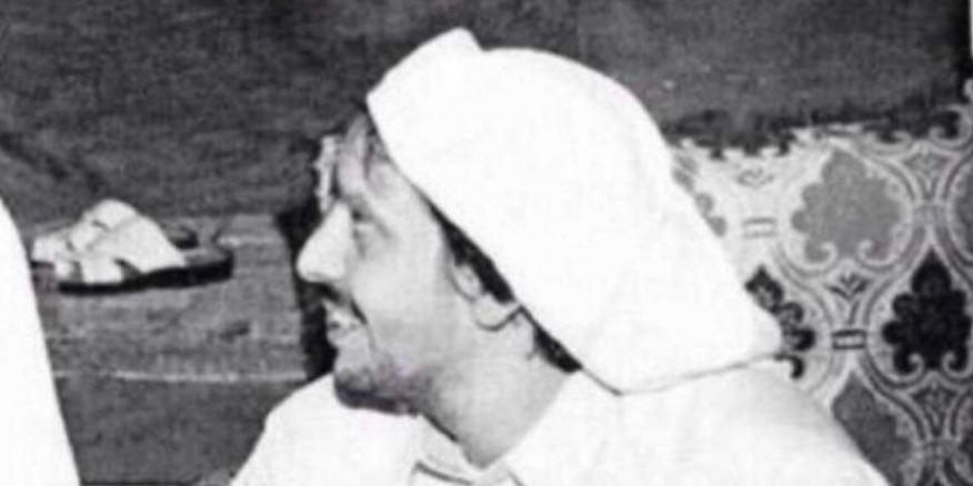 مدح الكفو وبلن على روضٍ خضر  
ومدح الردي صبخه لو تسيل  

وانا اطرب لمدح السنافي وأفتخر  
" رجال صالح " اخو واطيب زميل  

<a href="/al_jmi0/">رجل صالح</a>