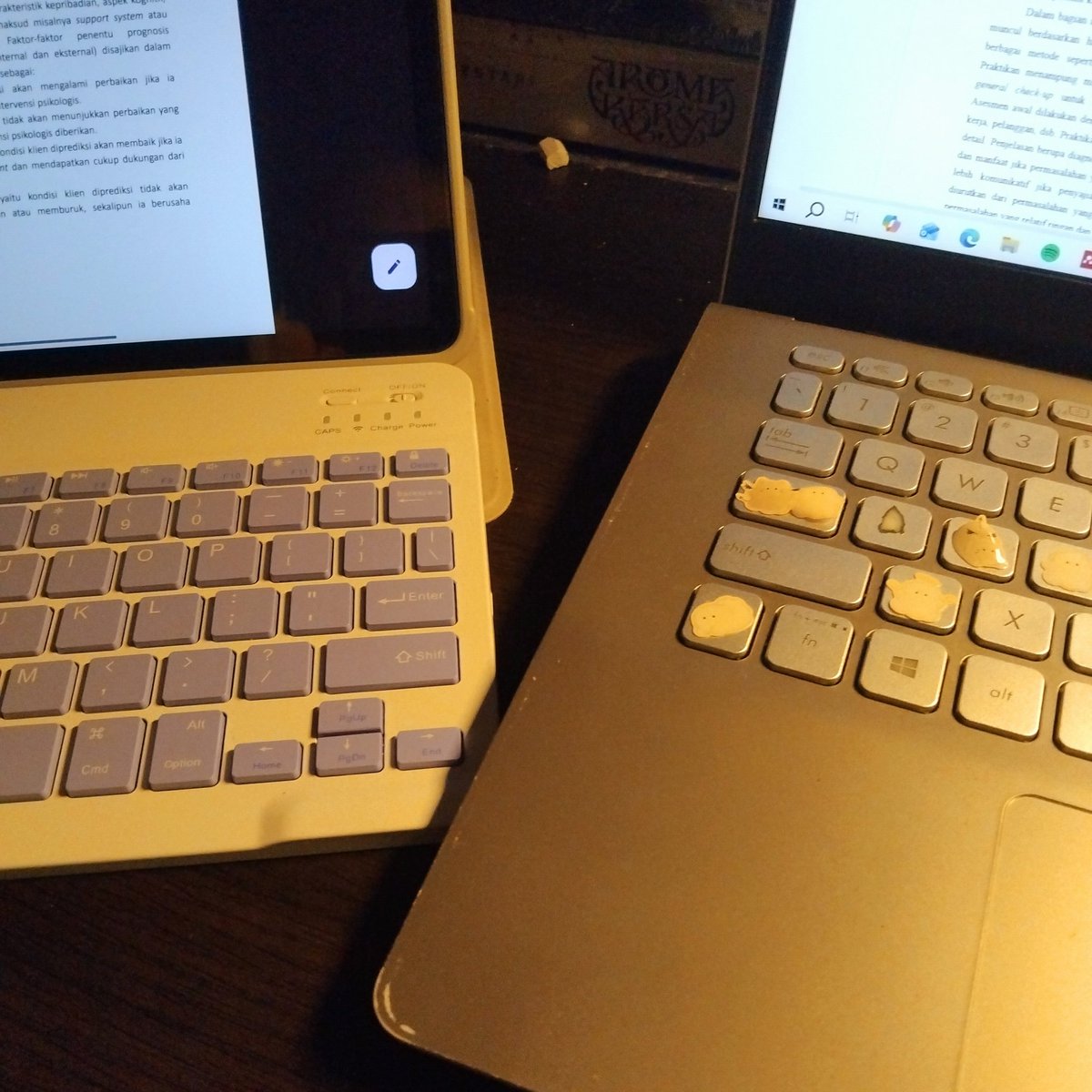 1306pages's tweet photo. revisian [ a thread ] 
📑💡💻🔏 https://t.co/NdVONLTzkQ