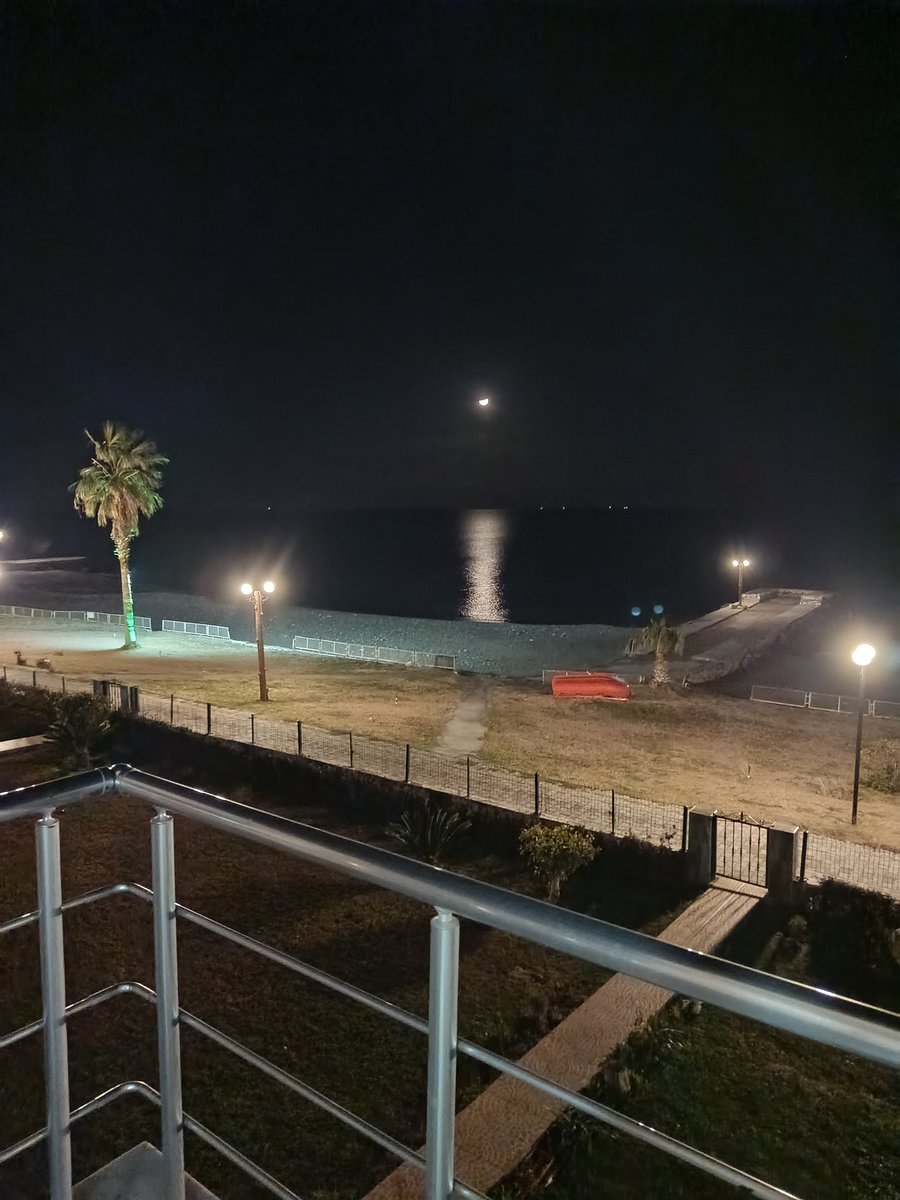 Uzun zaman oldu Ayın Işığı bu kadar güzel yansımamıştı