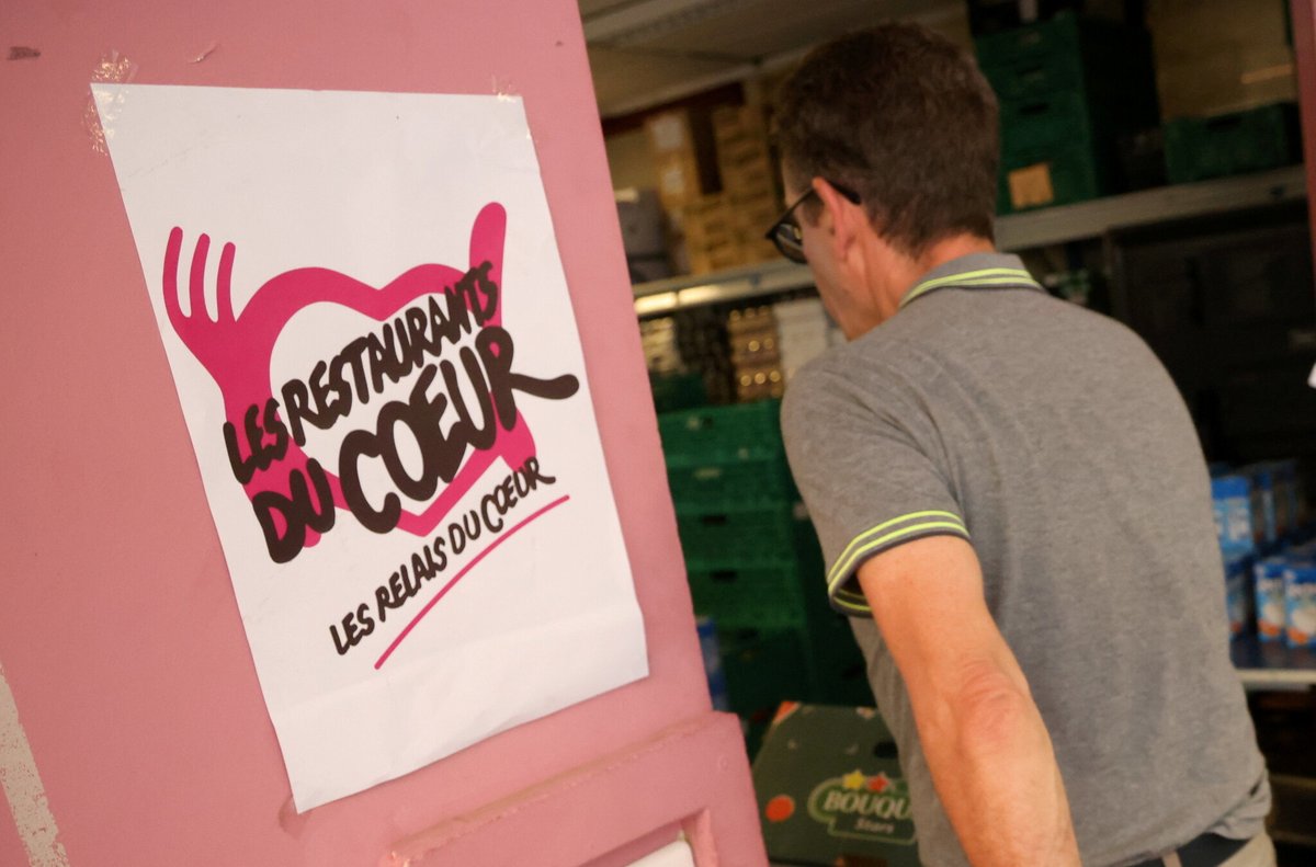 Un collège de Bourg-de-Péage vient de signer une convention avec les Restos du cœur. Le but, les élèves sanctionnés d’une exclusion donnent, en dehors des heures de cours, un coup de main aux bénévoles.

Si l'élève accepte, son exclusion sera suspendue

➡️ l.leparisien.fr/mkvL