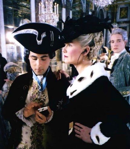 retrocvnty's tweet image. Obsessed with these behind the scenes pictures from Sofia Coppola’s Marie Antoinette