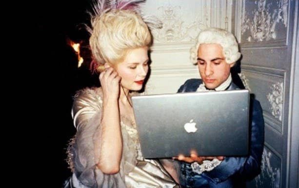 retrocvnty's tweet image. Obsessed with these behind the scenes pictures from Sofia Coppola’s Marie Antoinette