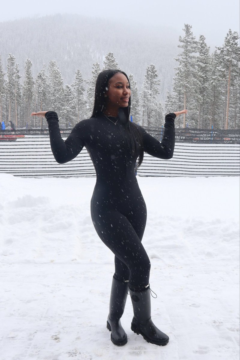 amberkashe tweet media