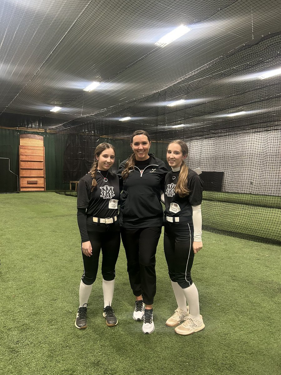 Ashley Mosser tweet media