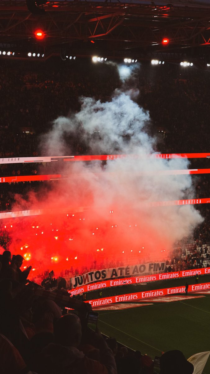 Do 𝐒𝐏𝐎𝐑𝐓 𝐋𝐈𝐒𝐁𝐎𝐀 𝐄 𝐁𝐄𝐍𝐅𝐈𝐂𝐀 não se desiste. Juntos! 🔴⚪️