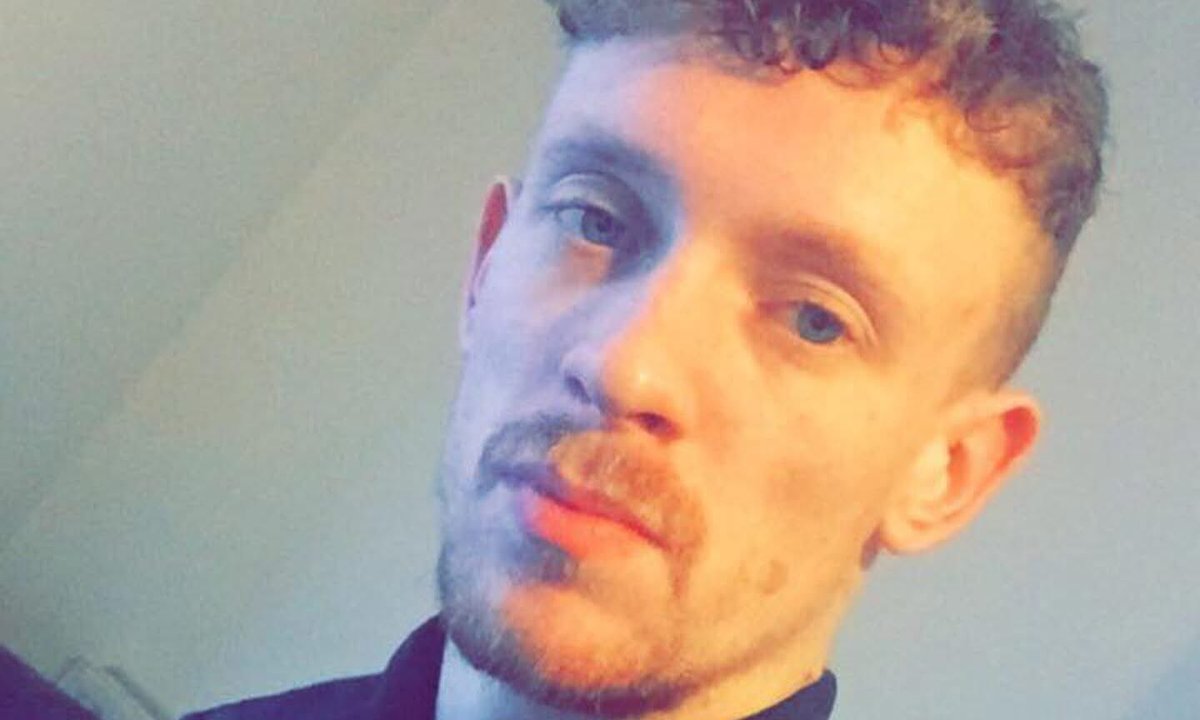 🚨Oh for fuck’s sake, crackhead rapist Dylan Stirling, 26—22 prior convictions for assaults, domestic abuse, knives, violence, dishonesty, road shit—gets out of jail, lures a terrified 14-year-old to his Dundee flat for “cannabis,” then violently rapes her.

Remorseless scum.
