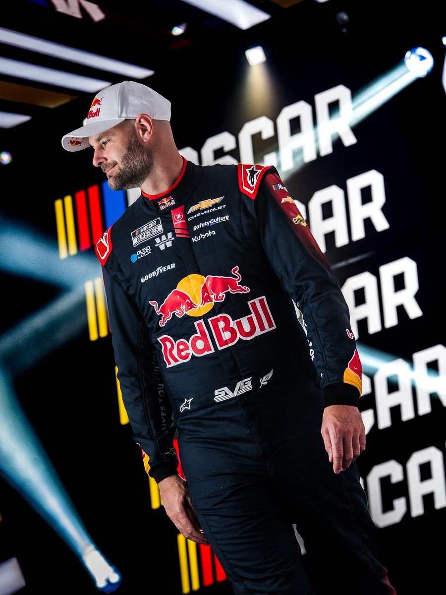 shanevg97's tweet image. Bring on 2️⃣0️⃣2️⃣6️⃣ 😀